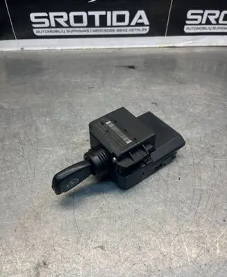 Mercedes-Benz C W203 Ignition lock 2035450508 33002105 33002106