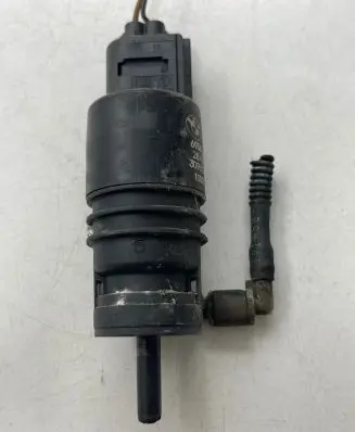 BMW X5 E70 Windscreen/windshield washer pump 6934160 3095102 10833217