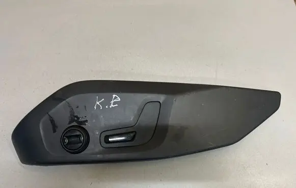 Volvo XC60 Front door seat control surround trim 31419711