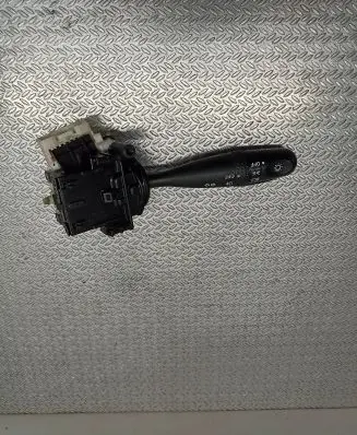 Suzuki Grand Vitara II Indicator stalk 173744