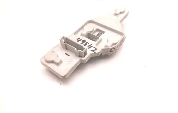 Skoda Octavia Mk2 (1Z) Tail light bulb cover holder 1Z9945258
