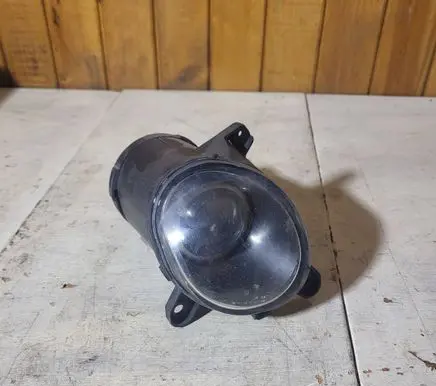 Volkswagen PASSAT B5 Front fog light 3B7941700A