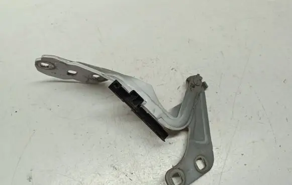 Ford Mondeo MK IV Engine bonnet/hood hinges 7S7AA16801