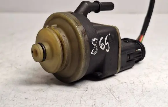 BMW 3 F30 F35 F31 Fuel filter heater 8572521 13328572521
