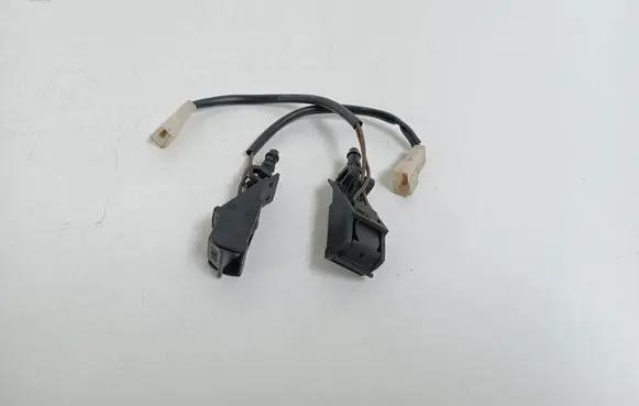 Volkswagen Transporter - Caravelle T5 Windshield washer spray nozzle 6E0955986B
