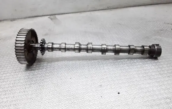 Citroen C5 Camshaft 9654973680