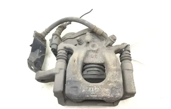 Nissan Qashqai Rear brake caliper