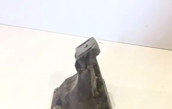 Audi A6 S6 C5 4B Engine mounting bracket 4B0199308
