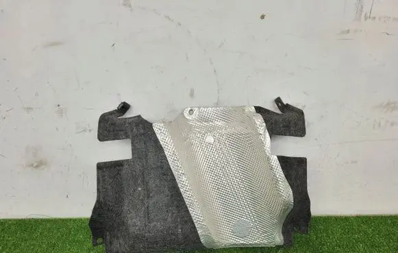 Ford Kuga III Heat shield in engine bay lx6b11787ad