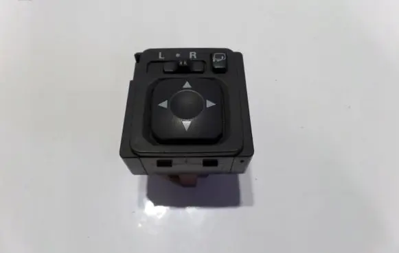 Mitsubishi Pajero Tailgate/trunk/boot open switch 183569PAJERO