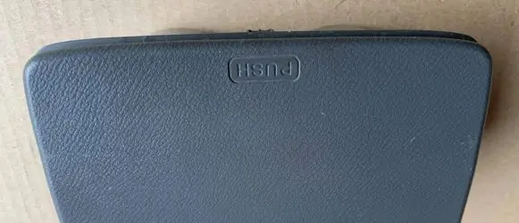 Cup holder front