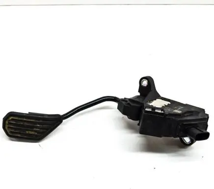 Toyota Yaris Accelerator throttle pedal 781100D040