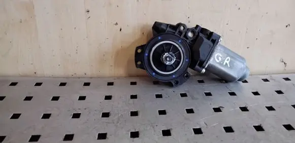 Hyundai ix35 Rear door window regulator motor 402353B