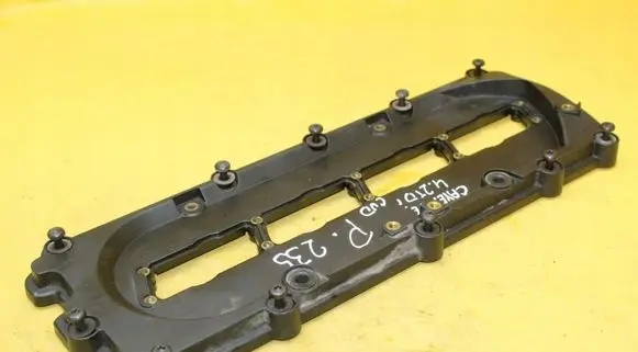 Porsche Cayenne (9PA) Rocker cam cover 