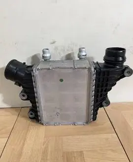 Jaguar E-Pace Intercooler radiator GJ329L440ADoe