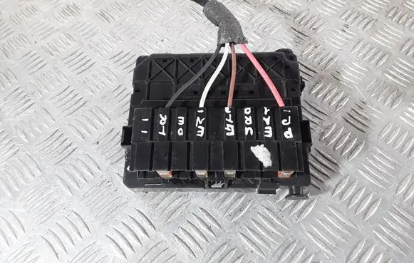 Peugeot Partner Fuse module T118470002E 964349898000