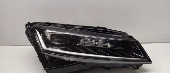 Skoda Superb B8 (3V) Headlight/headlamp 3V1941016D SK020