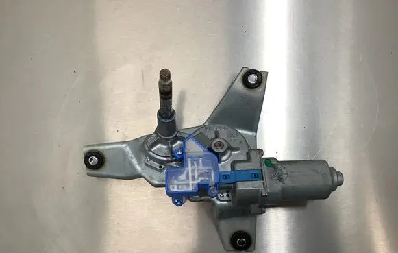 Honda FR-V Rear window wiper motor 33845D