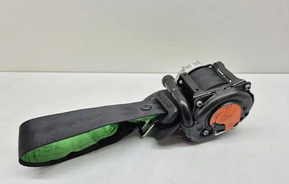 Porsche Cayenne (92A) Rear seatbelt 7P0857806J 7P0857806JHCP 7N0857737DE
