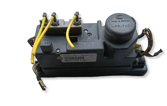 Chrysler Crossfire Central locking vacuum pump 1708000848 00782848 002204336