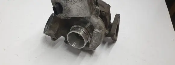 Mercedes-Benz E W212 Turbo A6510900086 120718