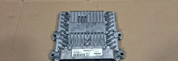 Volvo V50 Engine control unit/module 31211071AA 5WS40562A SID803AM