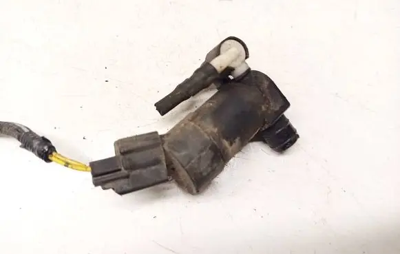 Volvo XC90 Windscreen/windshield washer pump 