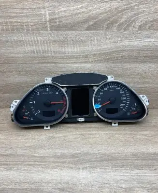 Audi A6 S6 C6 4F Speedometer (instrument cluster) 4F0920900S 4F0910900A
