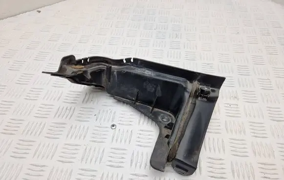 Renault Captur Wiper trim 668638829R