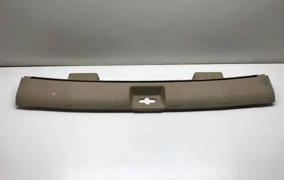 Trunk/boot sill cover protection