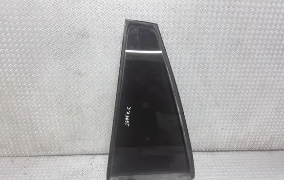 Toyota RAV 4 (XA20) Rear vent window glass 