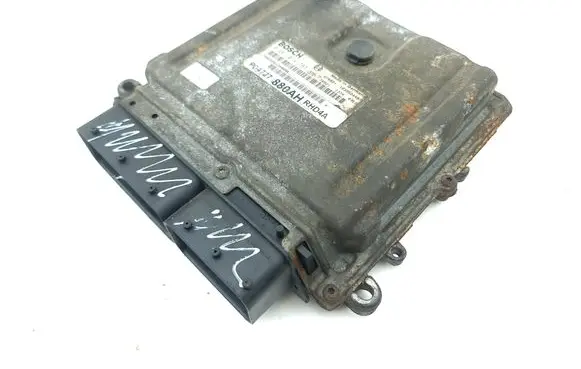 Chrysler Grand Voyager V Engine control unit/module P04727880AH 0281014787