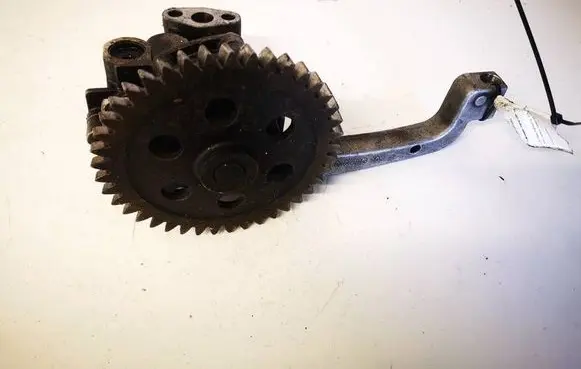 Volkswagen Transporter - Caravelle T5 Oil pump 070115105A 070115153