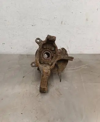 Nissan X-Trail T31 Front wheel hub