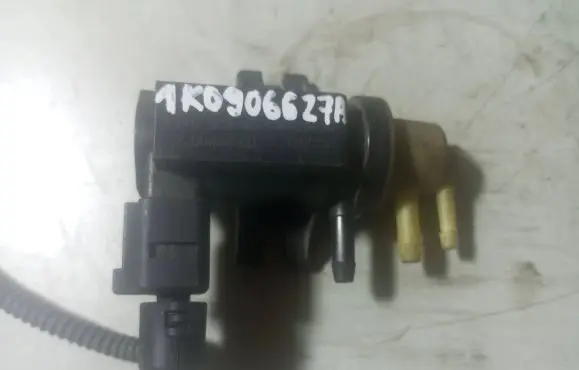 Volkswagen PASSAT B6 Vacuum valve 1K0906627A