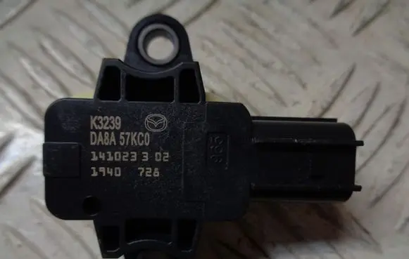 Mazda 2 Airbag deployment crash/impact sensor DA8A57KC0