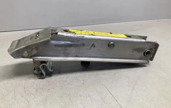 Audi A4 S4 B6 8E 8H Lift Jack 8E0011031D