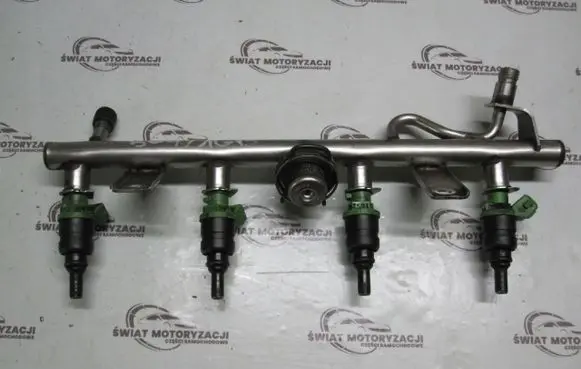 Mercedes-Benz C W203 Fuel main line pipe A1110780292