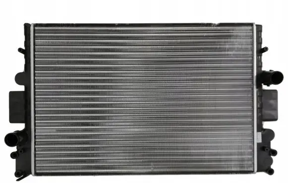 Fiat Iveco Daily Coolant radiator 305208A4