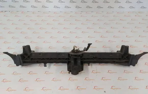 Peugeot 3008 I Front bumper support beam 