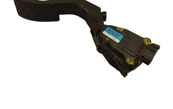 Audi A6 S6 C5 4B Accelerator throttle pedal 8D1723523 6PV00777006