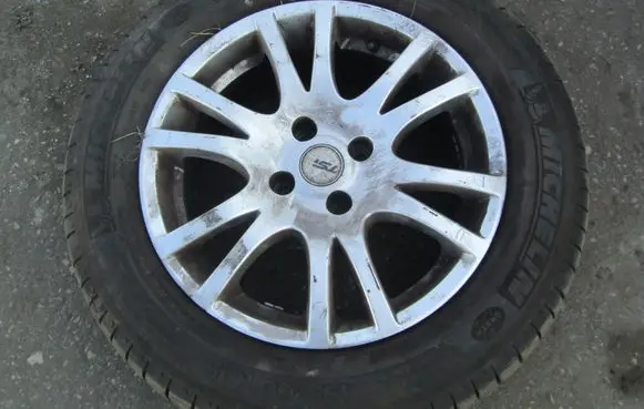 Honda Civic R12 alloy rim 
