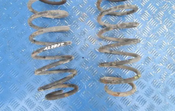 Audi 80 90 S2 B4 Front coil spring