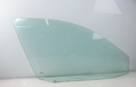 Volkswagen Golf IV Front door window glass four-door 