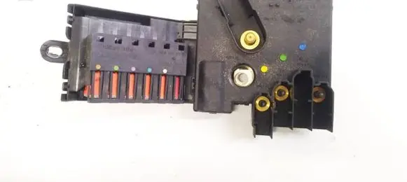 Mercedes-Benz E W211 Fuse box set 2119820402