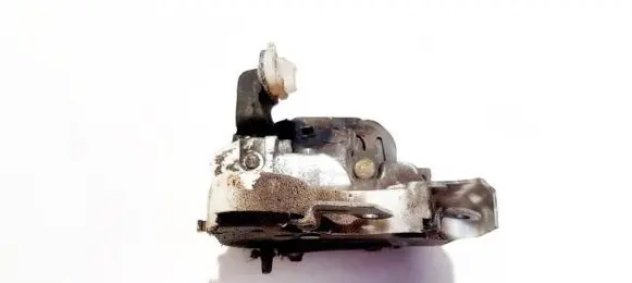 Nissan Sunny Rear door lock