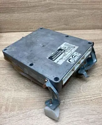 Toyota Yaris Engine control unit/module ECU 8966152065 2110007215