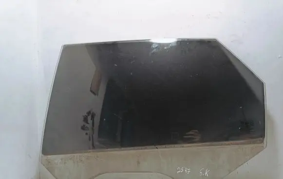 Hyundai Elantra Rear door window glass AS2