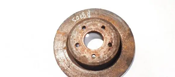 Ford Focus Rear brake disc neventiliuojamas