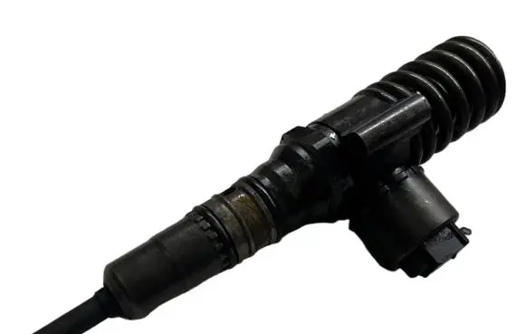 Audi A4 S4 B7 8E 8H Fuel injector 03G130073G